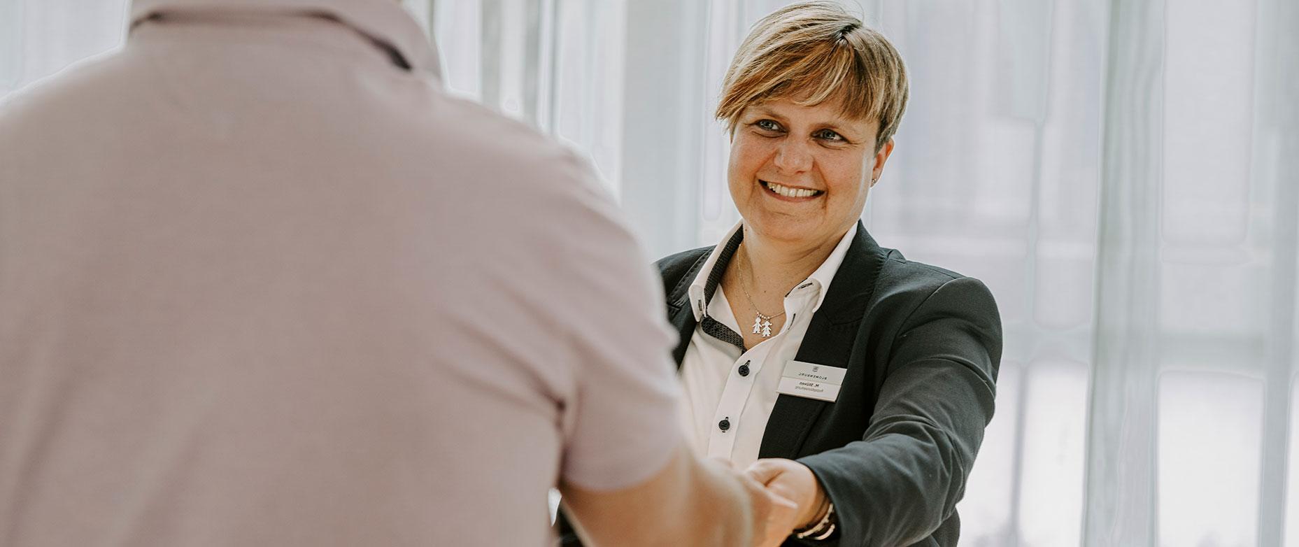 Das Team der Blomenburg Privatklinik heißt Sie willkommen Persönliches und familiäres Team der Blomenburg Privatklinik