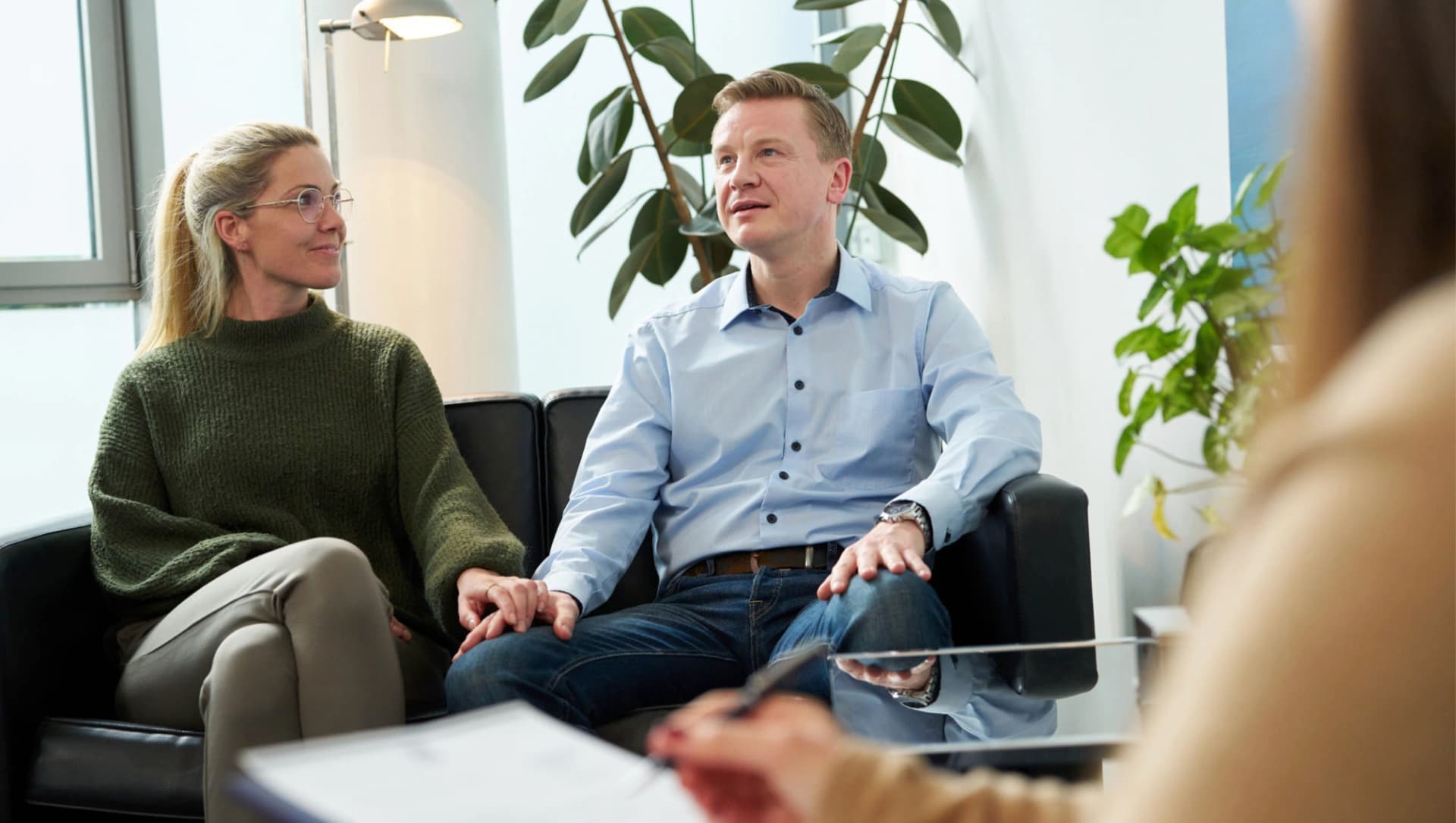 Paar bei gemeinsamer Therapie